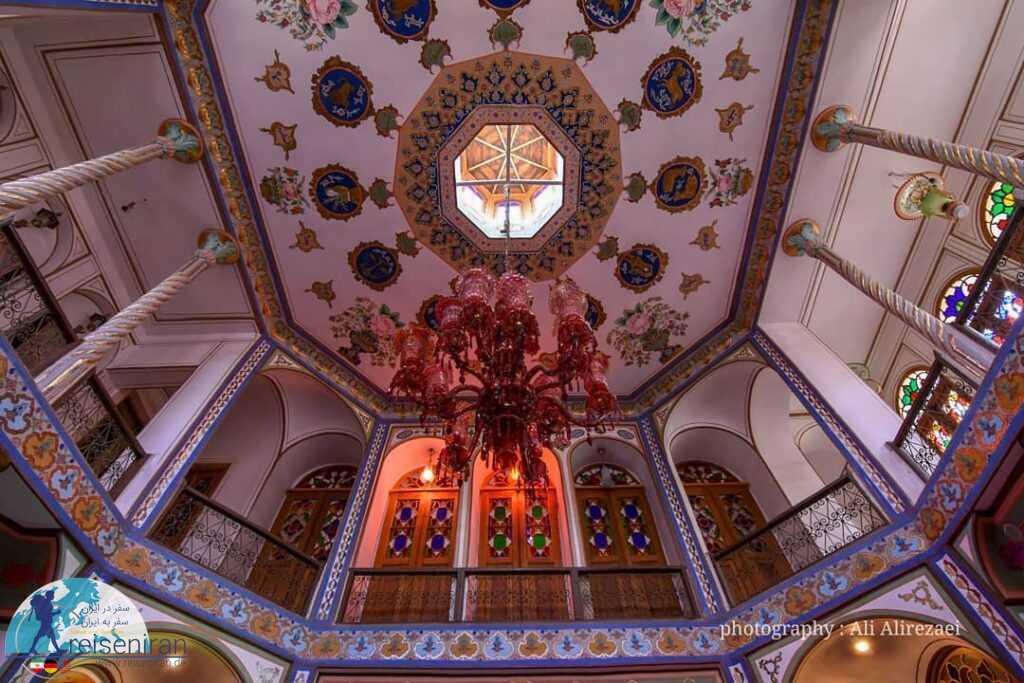 تزئینات زیبای خانه معتمدی اصفهان