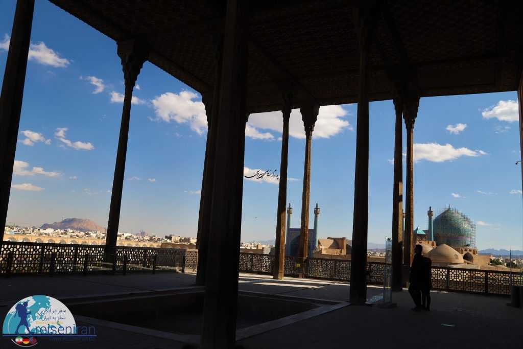 ایوان کاخ عالی قاپو اصفهان