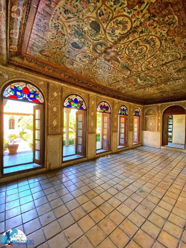 اتاق زیبای خانه زینت الملک شیراز