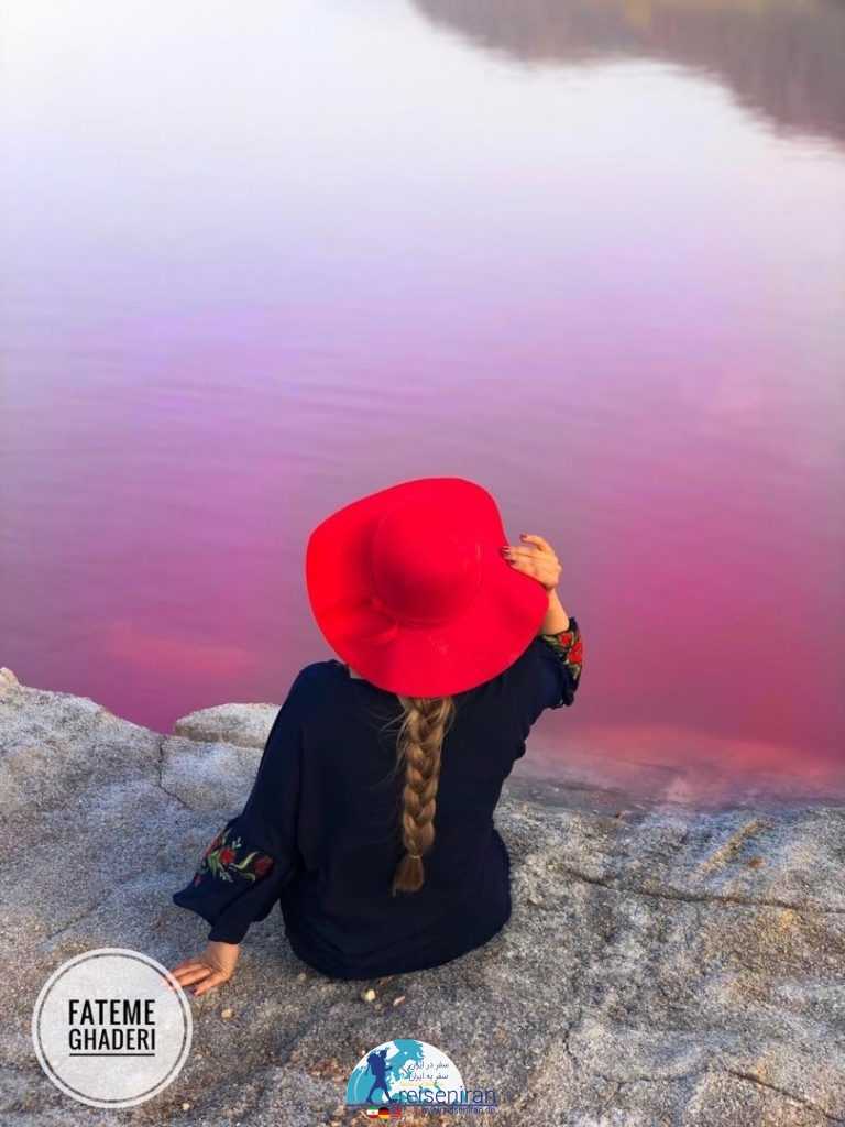 دریاچه مهارلو قرمز