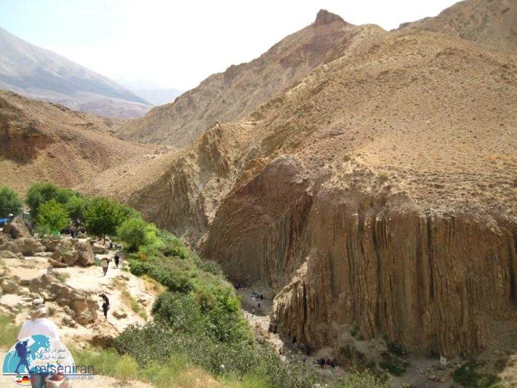 پیاده‌روی برای بازدید از آبشار اسیاب خرابه