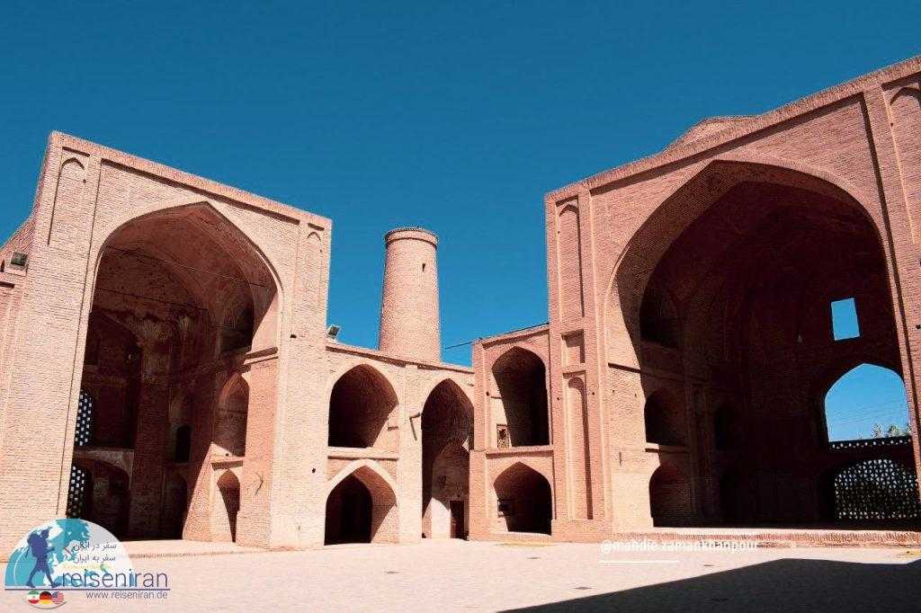 داخل مسجد جامع اردستان
