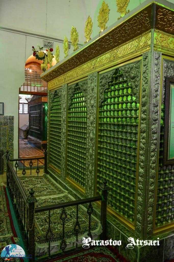 مقبره شیخ زاهد گیلانی