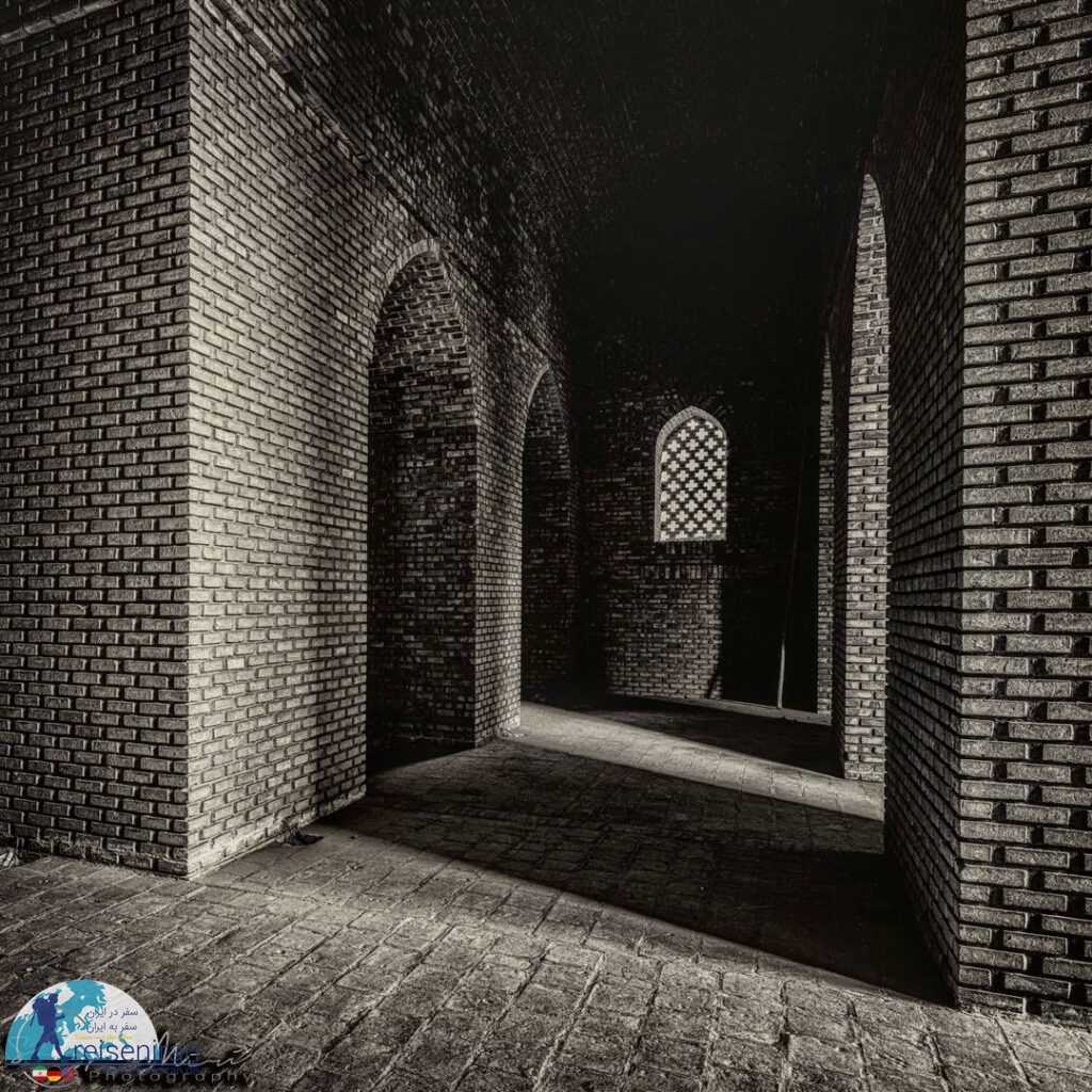 فضای مسجد جامع ورامین