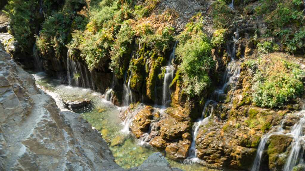 عکس آبشار هفت چشمه جاده چالوس
