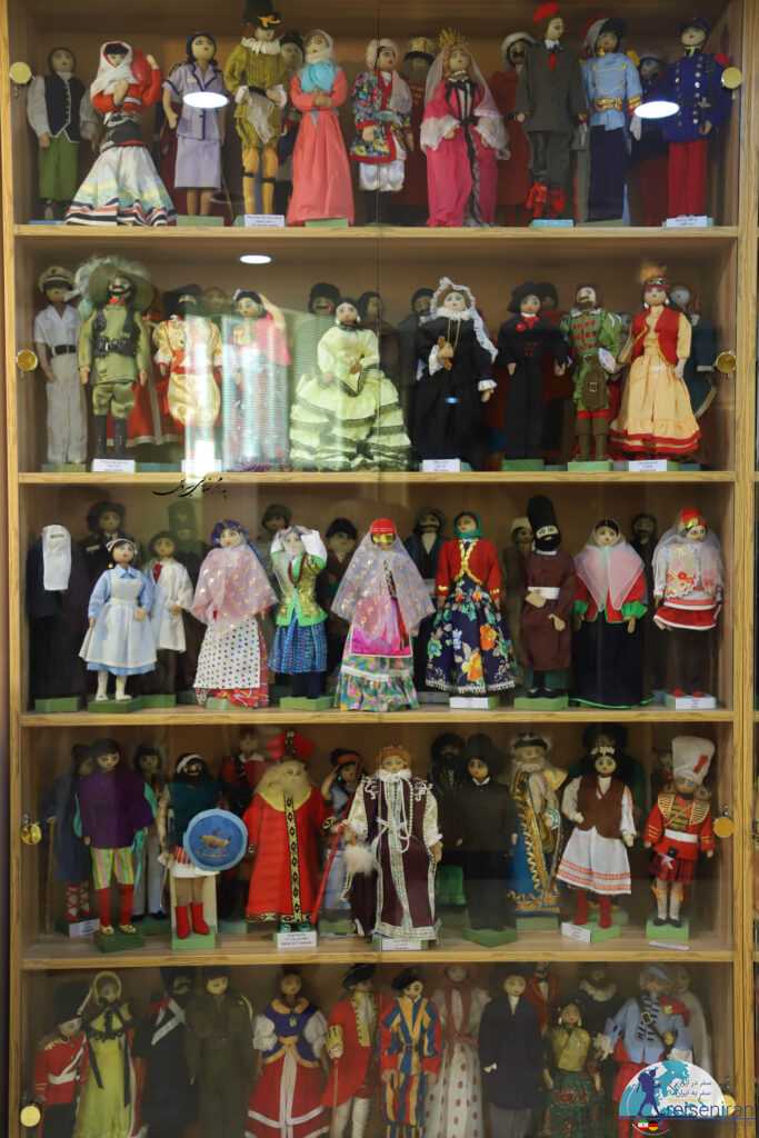 لباس های مختلف ارامنه در موزه