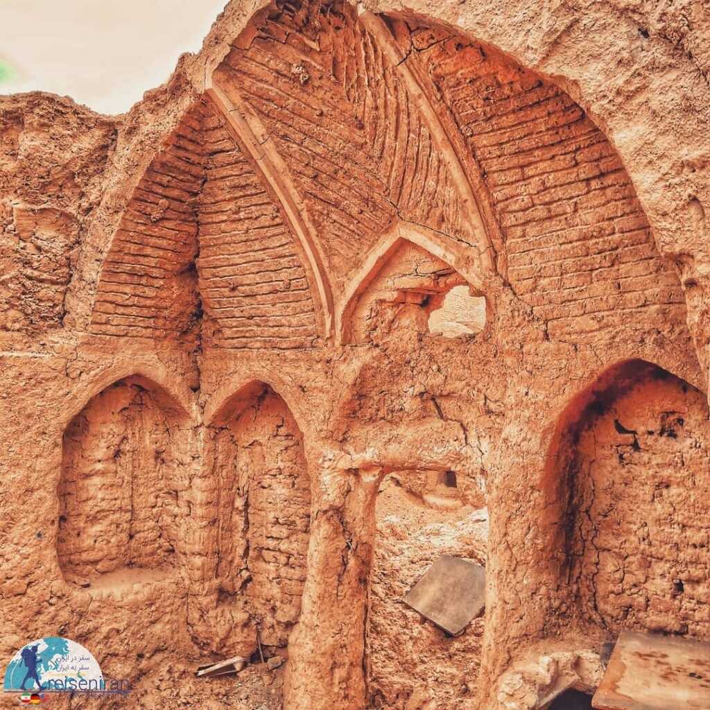 معماری قلعه روستا دولت آباد قم