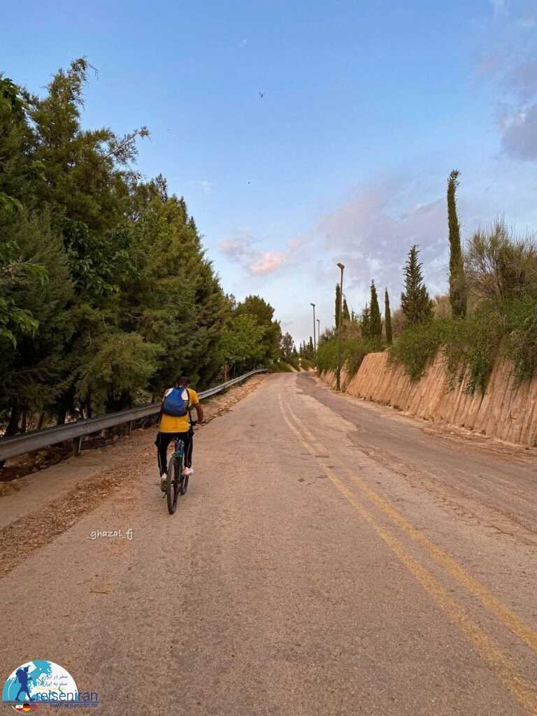 دوچرخه سواری در پارک کوهپایه شیراز