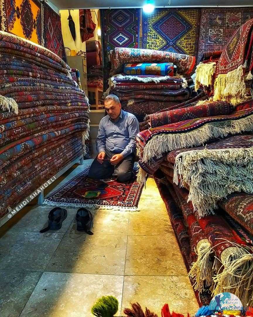 حجره ای در بازار فرش اصفهان