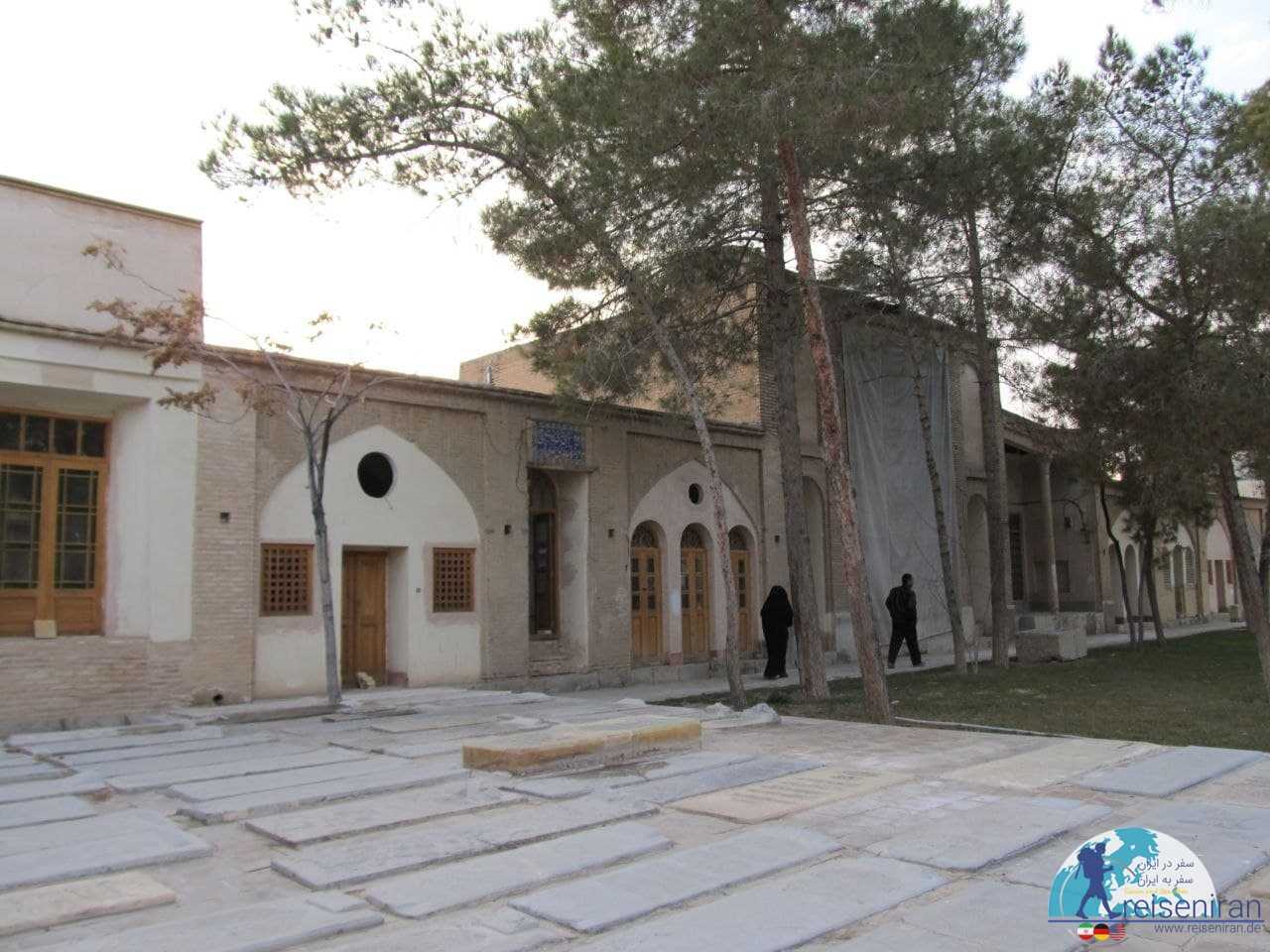 تصویر تکیه میرفندرسکی در تخت فولاد اصفهان