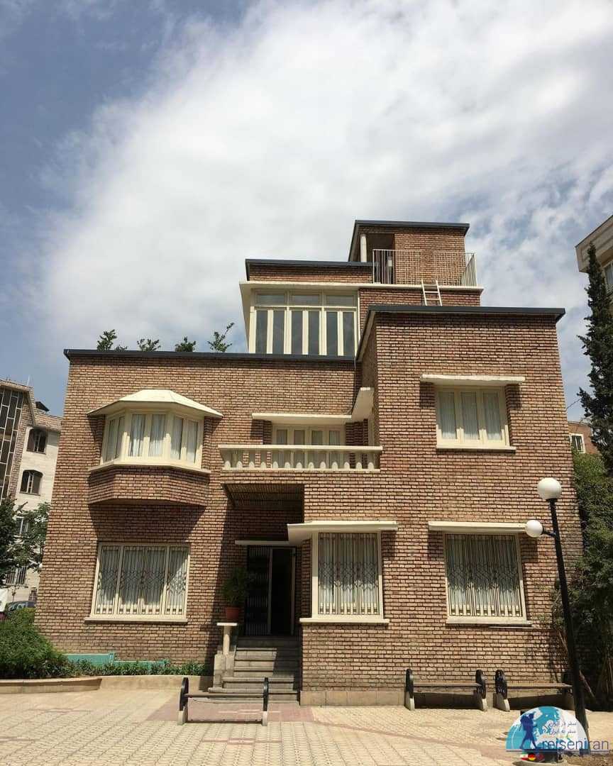 خانه موزه استاد لرزاده