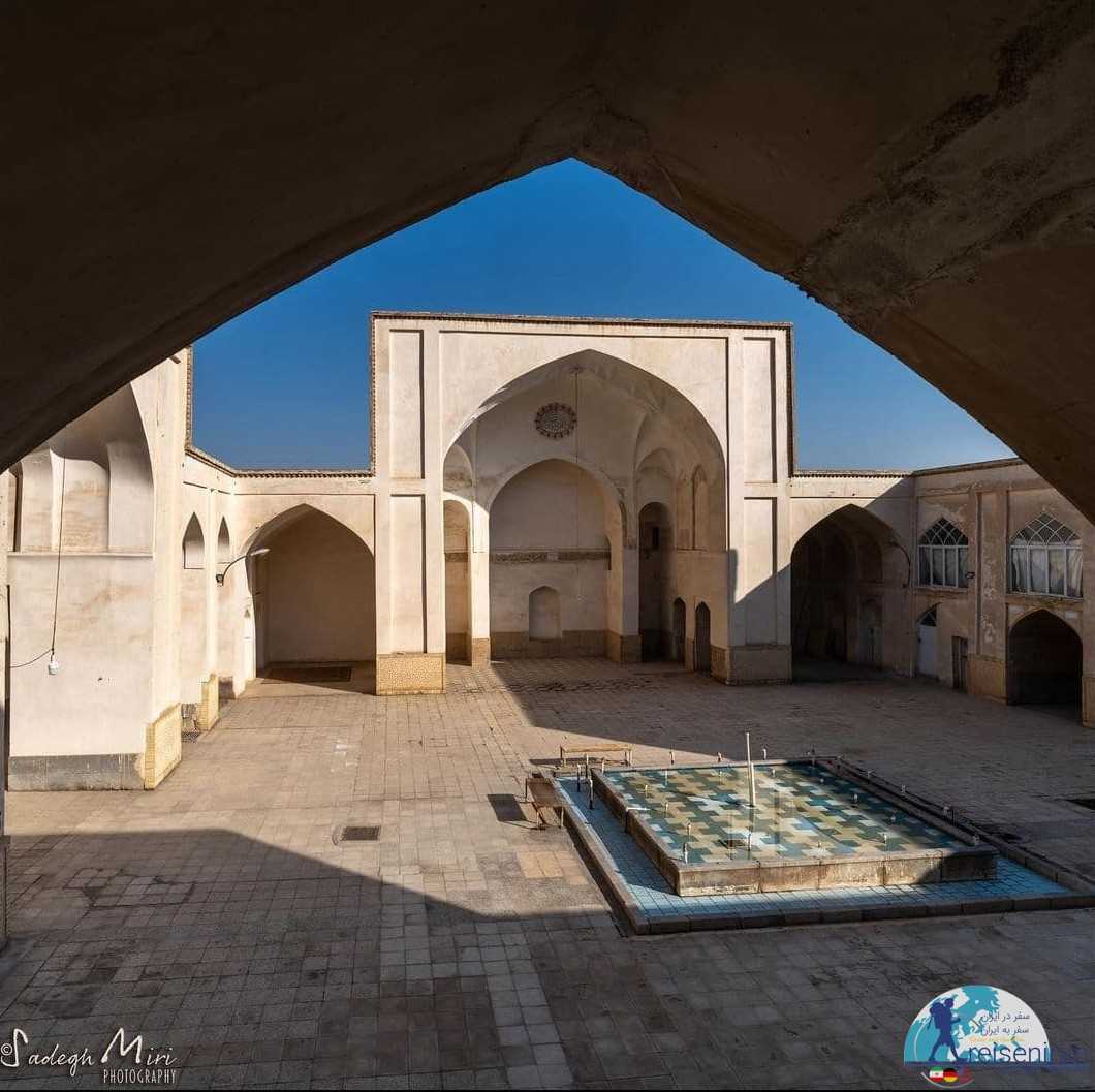 شبستان مسجد میرعماد کاشان