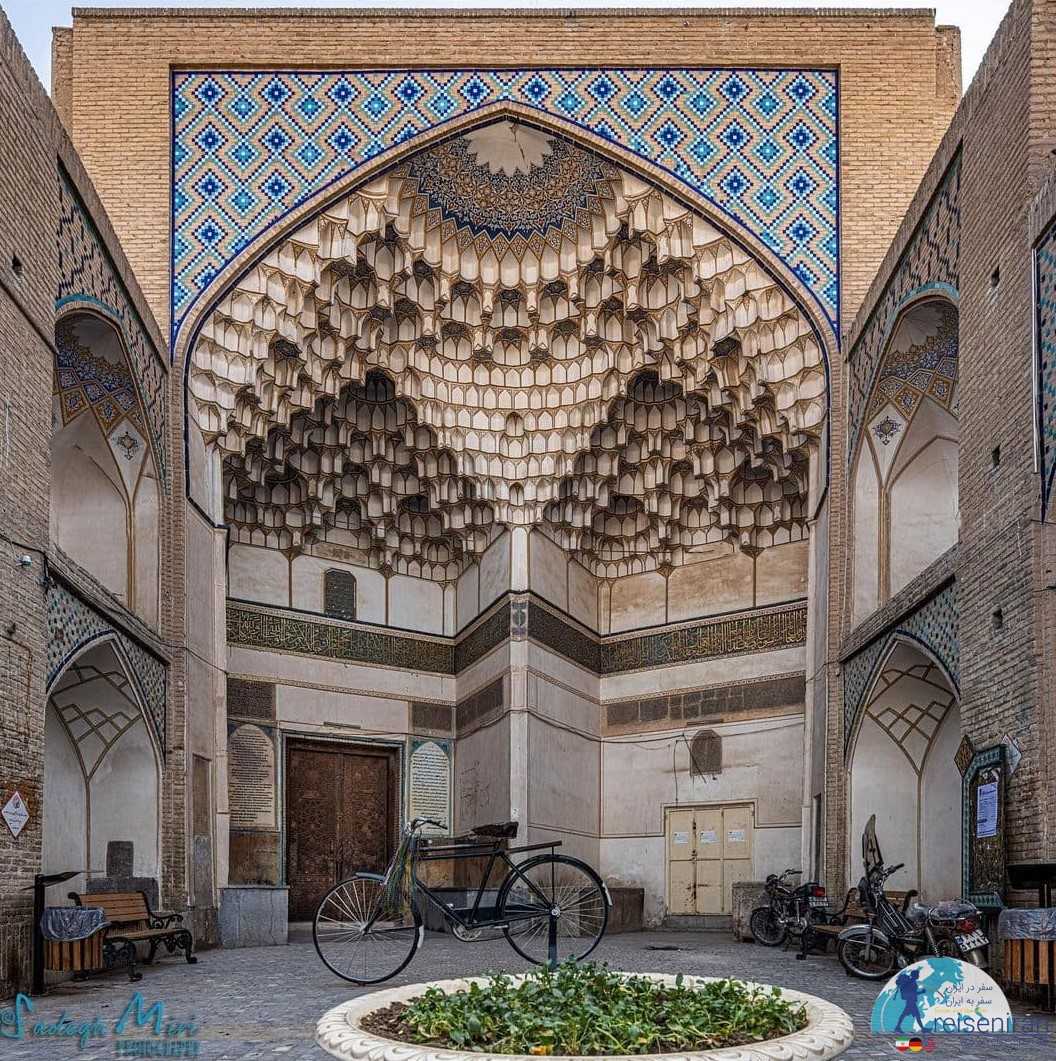 مقرنس مسجد میدان کاشان