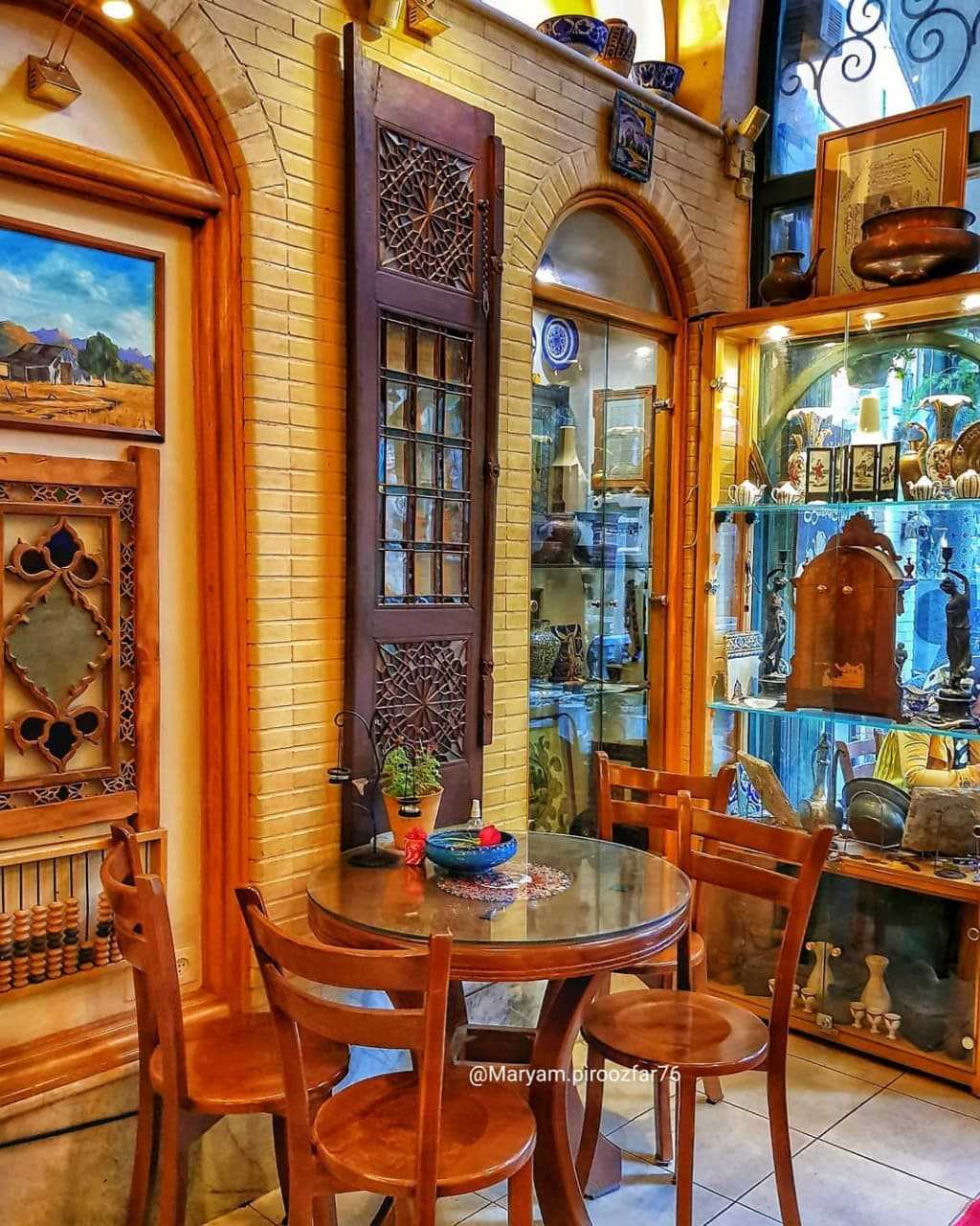 میز کافه موزه اصفهان