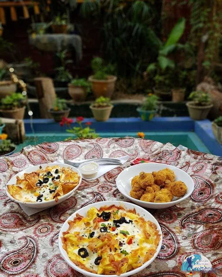 فست فود در کافه رستوران گلها بوشهر