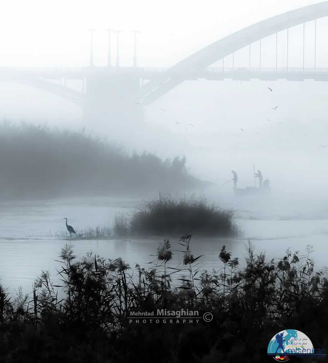 پل سفید اهواز در مه
