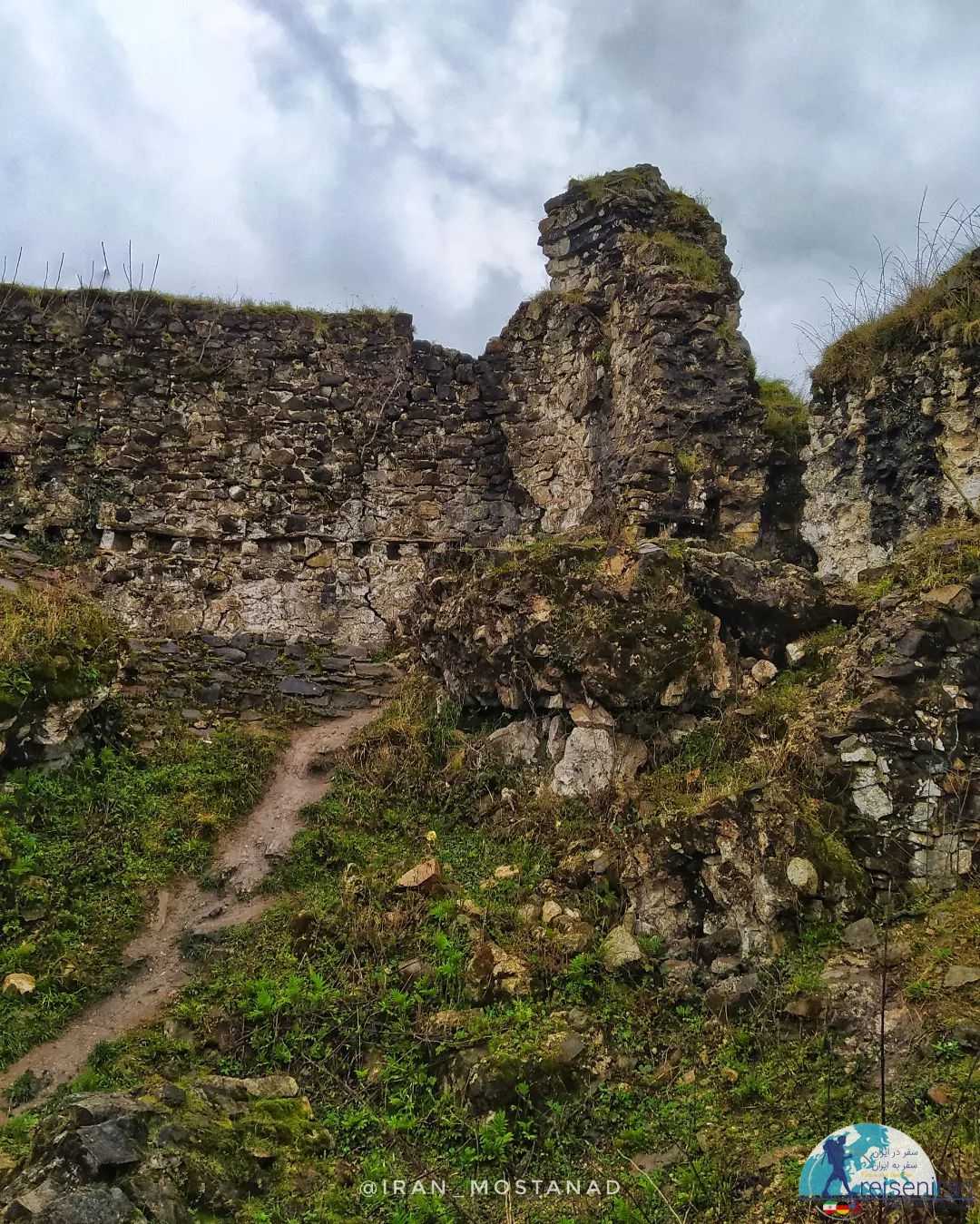 دیواره قلعه گردن رودسر