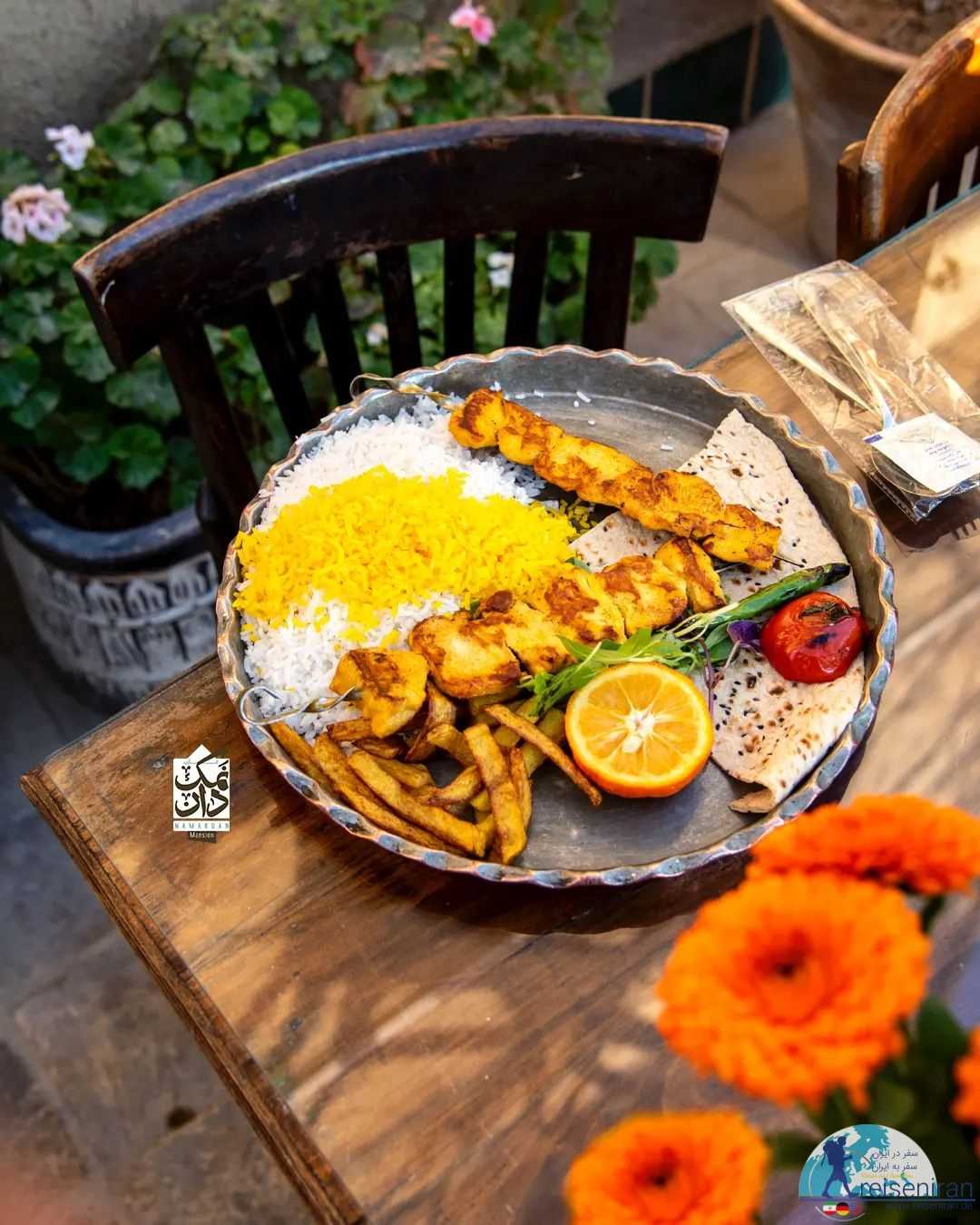 غذای ایرانی رستوران عمارت نمکدان