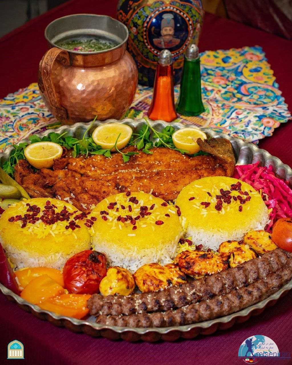 غذای ایرانی در رستوران همدم السلطنه اصفهان